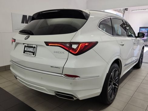 New 2026 Acura MDX SH-AWD w/ Advance Package image 4