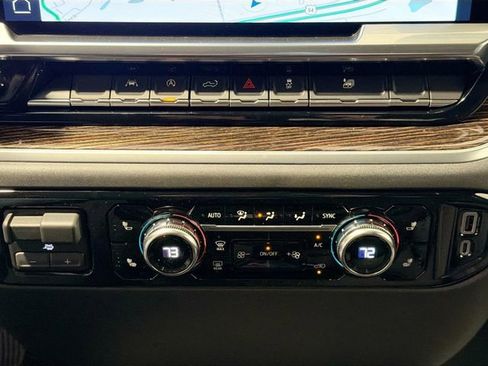 New 2026 GMC Sierra 1500 Elevation image 14