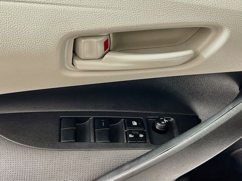 Used 2026 Toyota Corolla LE FWD image 17