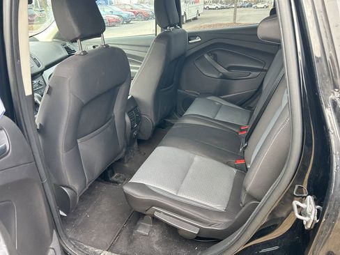 Used 2018 Ford Escape SE image 11