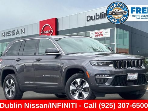 Used 2023 Jeep Grand Cherokee 4WD 4xe w/ Luxury Tech Group II image 1