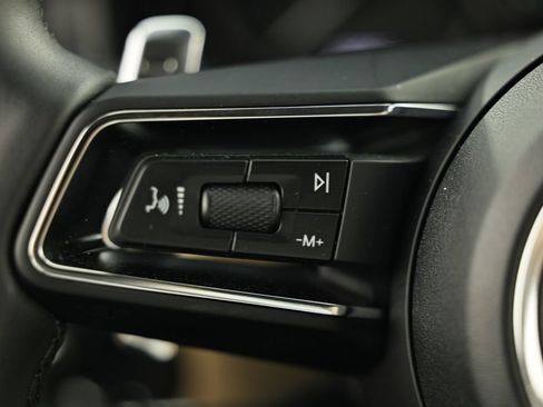 Certified 2026 Porsche Macan AWD/4WD image 36