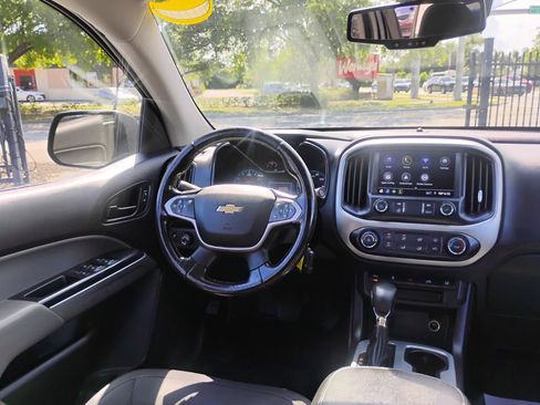 Used 2022 Chevrolet Colorado LT w/ Fleet Safety Package RWD image 35