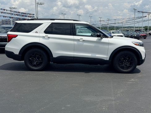 Used 2023 Ford Explorer Timberline w/ Timberline Technology Package AWD/4WD image 4