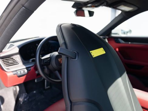 Certified 2025 Porsche 911 Carrera S image 21