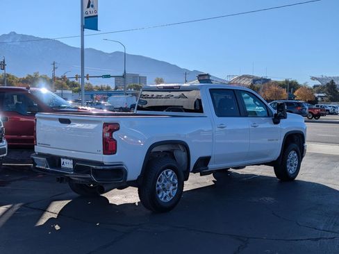 Used 2022 Chevrolet Silverado 2500 LT w/ Fleet Comfort Package image 4
