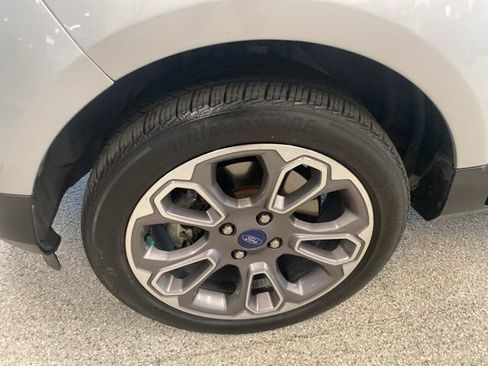 Used 2019 Ford EcoSport Titanium AWD/4WD image 12