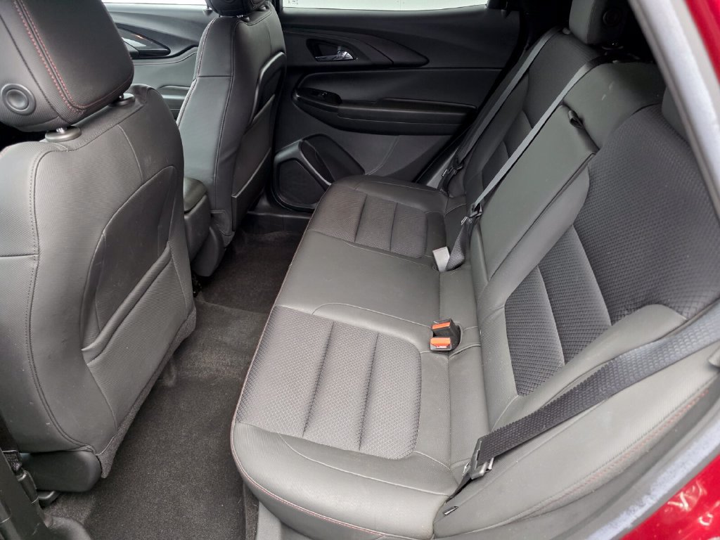 Used 2023 Chevrolet TrailBlazer RS w/ Sun and Liftgate Package AWD/4WD image 14