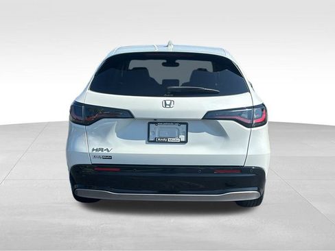 Used 2024 Honda HR-V EX-L image 6