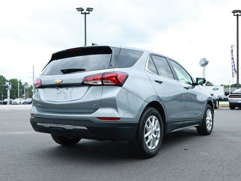 Used 2024 Chevrolet Equinox LT FWD image 6