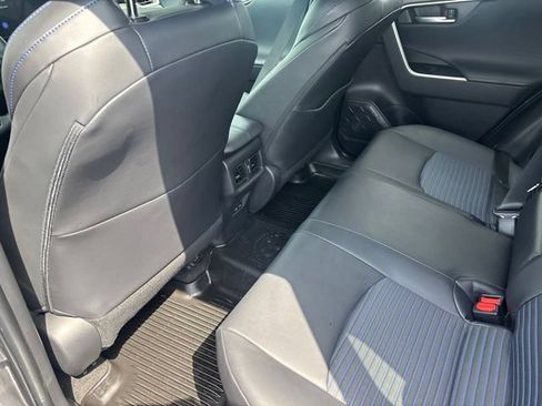 Used 2023 Toyota RAV4 XSE AWD/4WD image 18