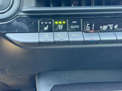 Used 2025 Toyota Crown Signia AWD/4WD image 25