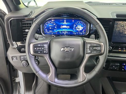 Used 2025 Chevrolet Silverado 1500 ZR2 w/ Technology Package AWD/4WD image 19