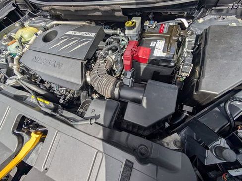 Used 2022 Nissan Rogue SV image 23