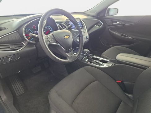 Used 2025 Chevrolet Malibu LT FWD image 13
