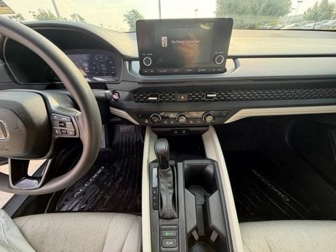 Used 2024 Honda Accord EX image 27
