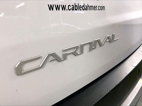 Certified 2026 Kia Carnival FWD image 7