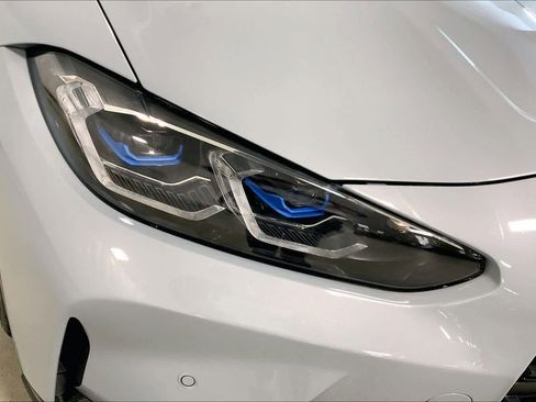 Used 2021 BMW M3 Competition w/ M Carbon Exterior Package image 27