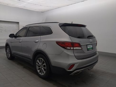 Used 2018 Hyundai Santa Fe SE FWD image 3