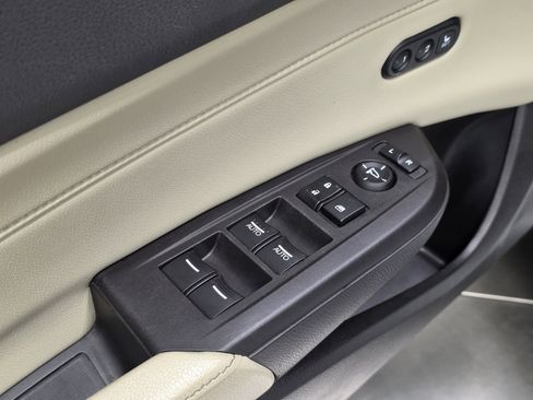 Used 2017 Acura ILX w/ Premium Package image 14