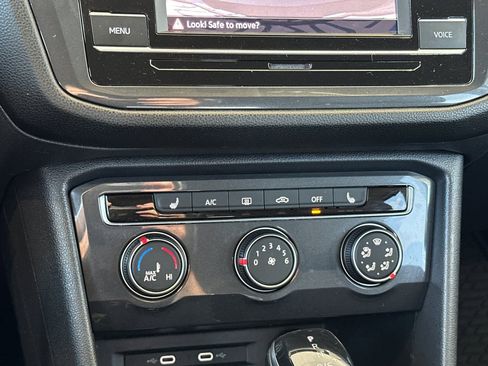 Used 2022 Volkswagen Tiguan S AWD/4WD image 19