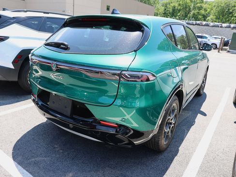 Used 2024 Alfa Romeo Tonale Ti AWD/4WD image 5