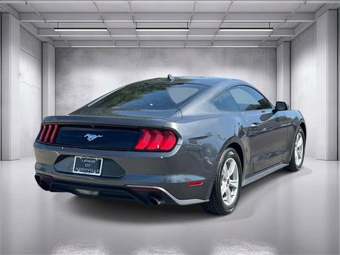 Used 2020 Ford Mustang Coupe RWD image 3