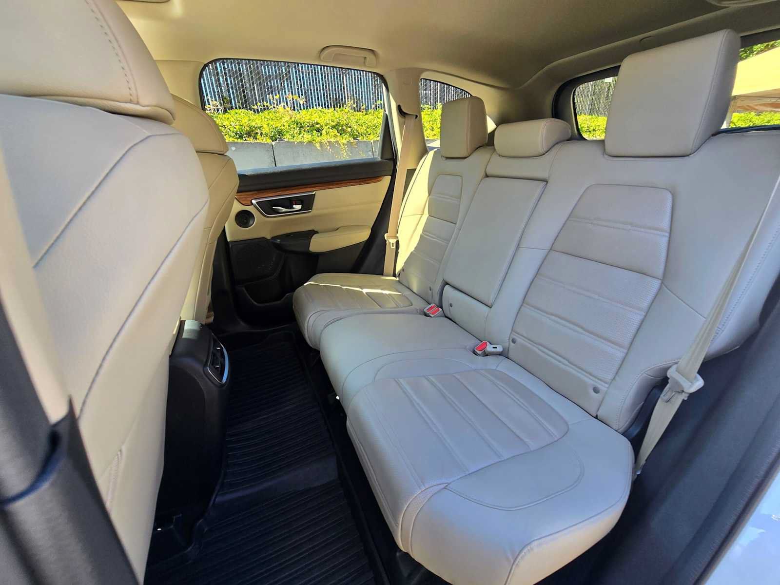 Used 2020 Honda CR-V Touring image 17