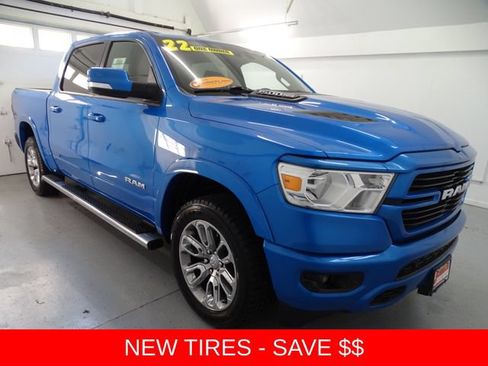 Used 2022 RAM 1500 Laramie AWD/4WD image 1
