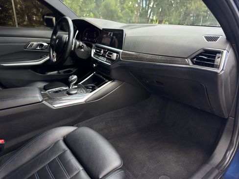 Used 2022 BMW 330i xDrive Sedan w/ Premium Package image 24