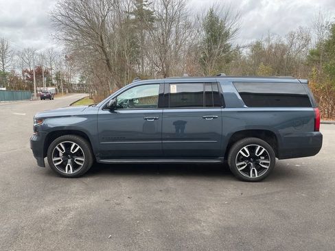Used 2020 Chevrolet Suburban Premier AWD/4WD image 9