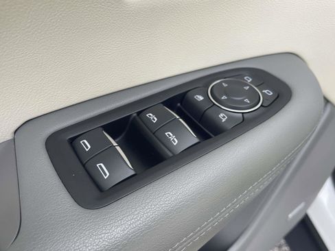 Used 2019 Cadillac XT5 Luxury image 13