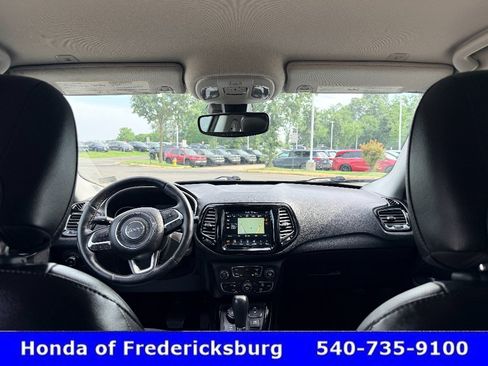 Used 2018 Jeep Compass Limited w/ Navigation Group AWD/4WD image 34