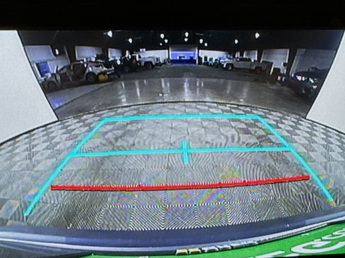 Used 2020 Toyota Corolla SE image 18