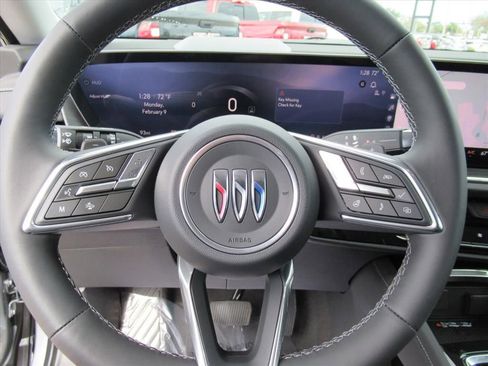 New 2026 Buick Envision Preferred image 22