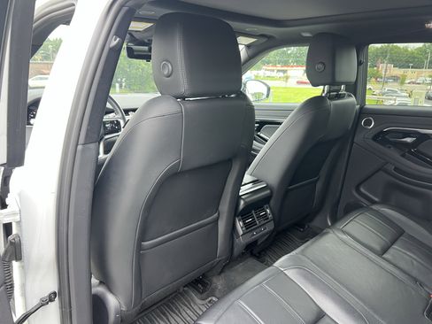 Certified 2022 Land Rover Range Rover Evoque SE image 31
