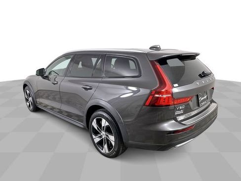 Used 2024 Volvo V60 B5 Cross Country Plus AWD/4WD image 6
