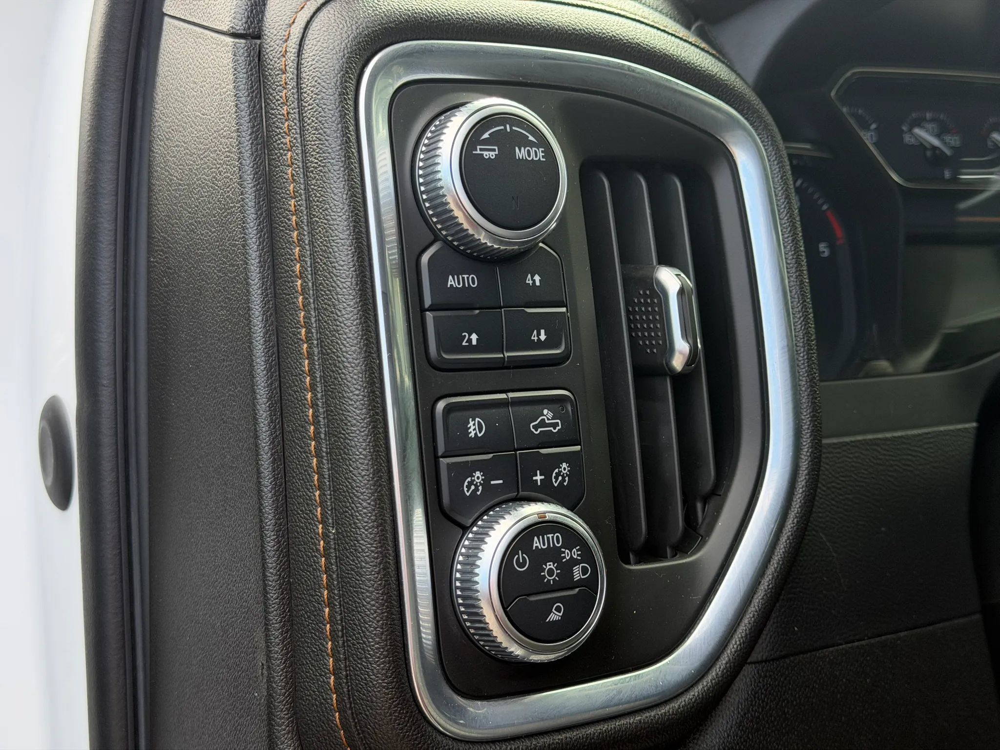 Used 2022 GMC Sierra 2500 AT4 w/ Gooseneck/5TH Wheel Package AWD/4WD image 27