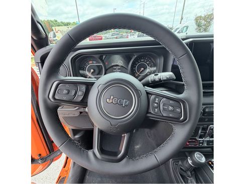 New 2026 Jeep Wrangler Unlimited Rubicon AWD/4WD image 12