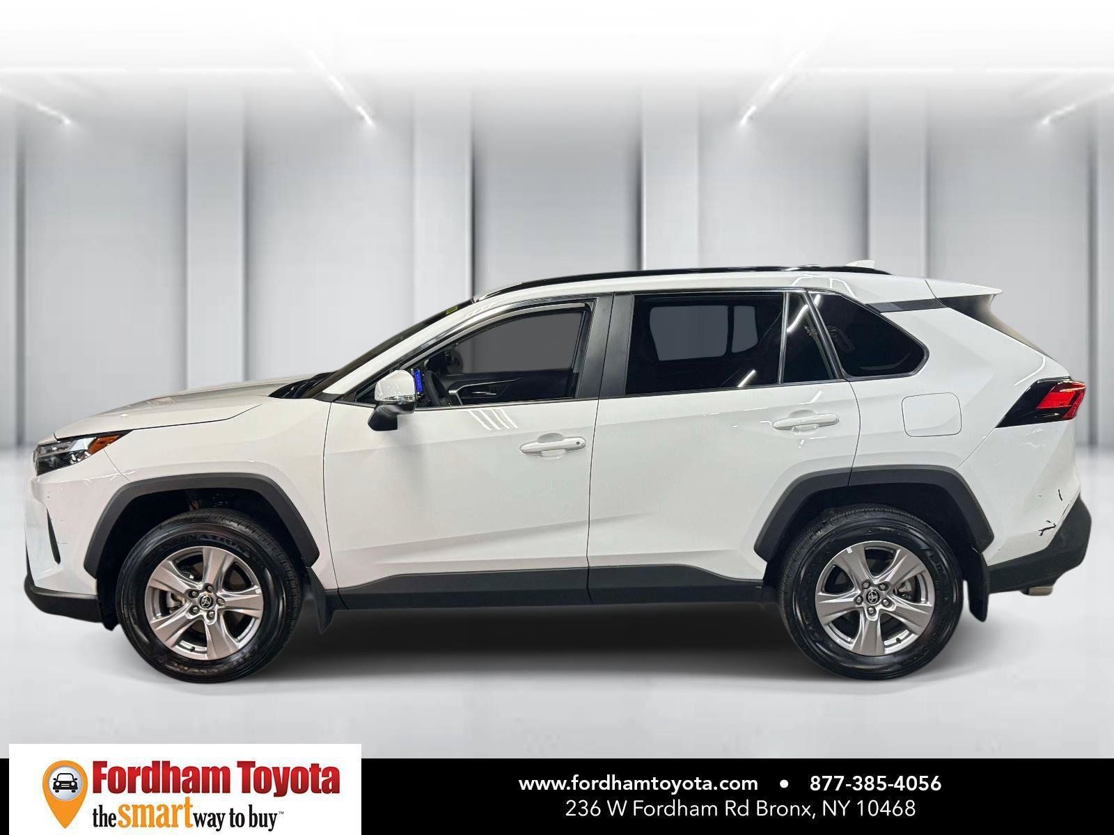 Used 2025 Toyota RAV4 XLE w/ Convenience Package AWD/4WD image 8