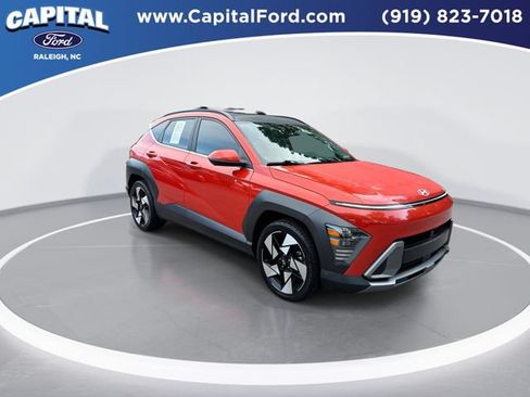 Used 2024 Hyundai Kona Limited FWD image 2