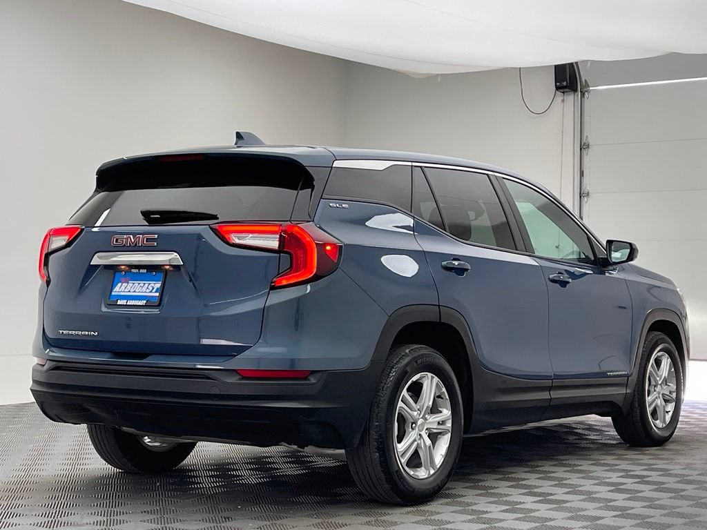 Used 2024 GMC Terrain SLE FWD image 6