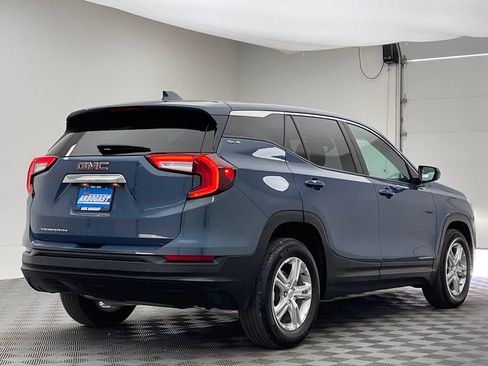 Used 2024 GMC Terrain SLE FWD image 6