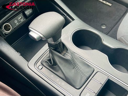 Used 2019 Kia Sorento LX image 21