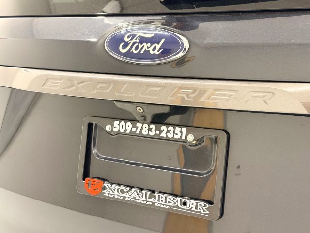 Used 2017 Ford Explorer XLT w/ Equipment Group 202A AWD/4WD image 41