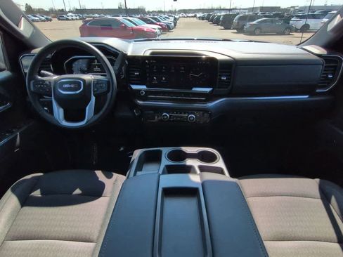 Used 2024 GMC Sierra 1500 SLE w/ Preferred Package image 15