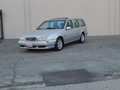 Used 2000 Volvo V70 GLT FWD image 7