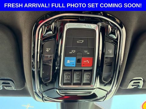Used 2024 Jeep Grand Wagoneer Series II Obsidian w/ Quick Order Packagew 28T AWD/4WD image 18