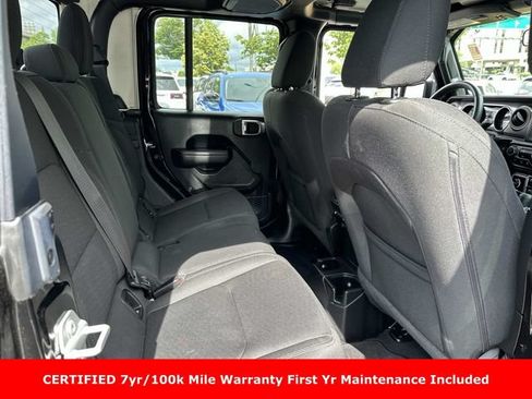 Used 2022 Jeep Gladiator Sport AWD/4WD image 12
