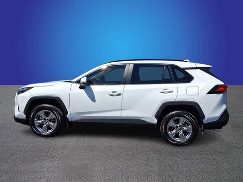 Used 2025 Toyota RAV4 XLE w/ Convenience Package FWD image 7